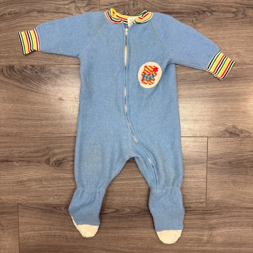 Vintage Rainbow Trim Fleece Footed‎ Sleeper | Rainbow Cat Patch | Sz S (3-6M)